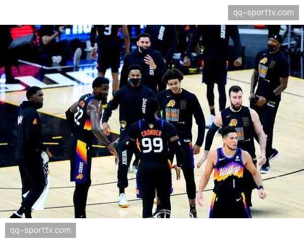 雄鹿限制太阳三分命中率 防守策略执行到位 雄鹿限制太阳三分命中率 防守策略执行到位